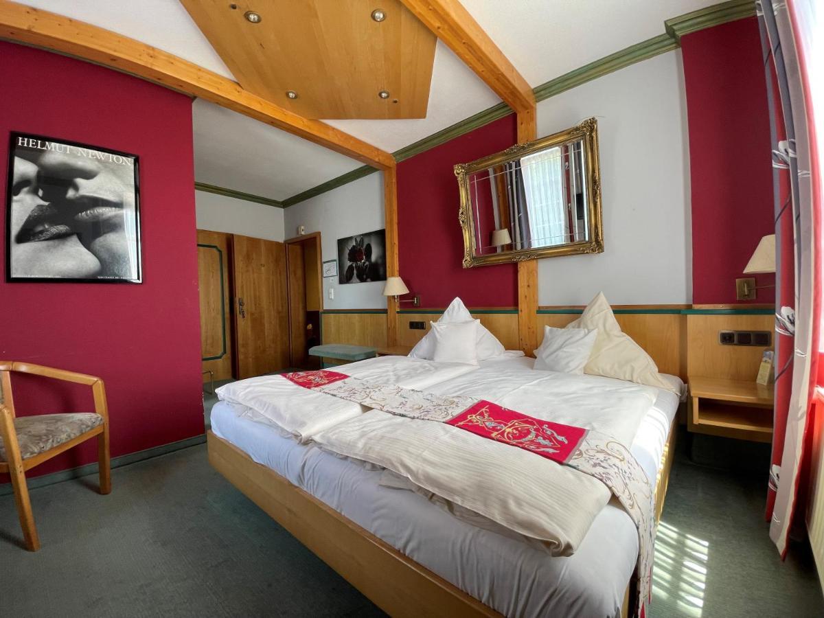 Bebra'S Hessischer Hof Extérieur photo