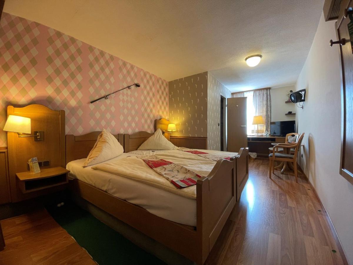 Bebra'S Hessischer Hof Extérieur photo
