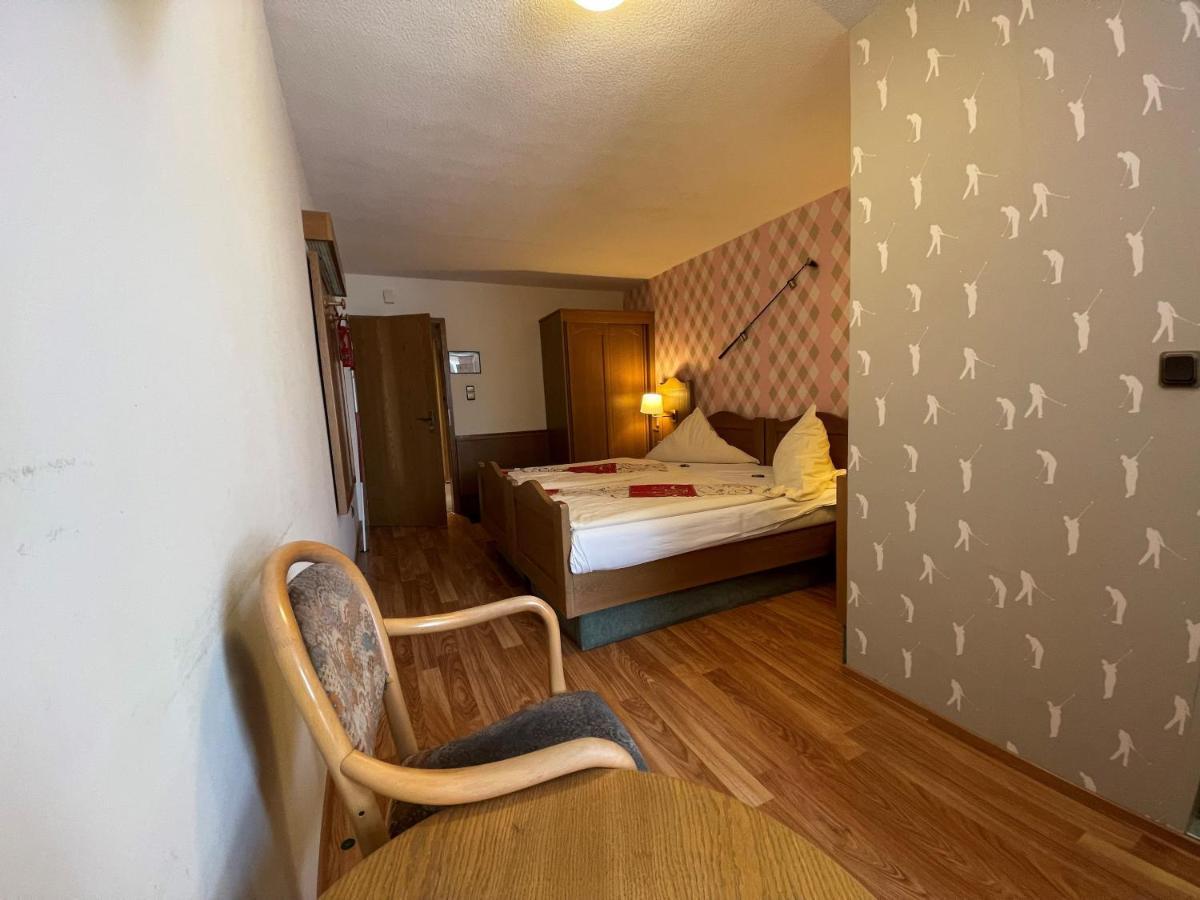Bebra'S Hessischer Hof Extérieur photo